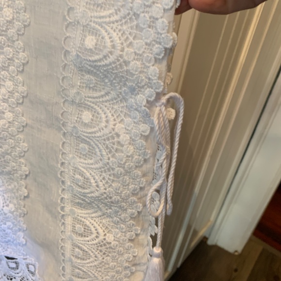 Zac and Rachel rayon blend side tassel top. Worn 1x - Picture 2 of 6